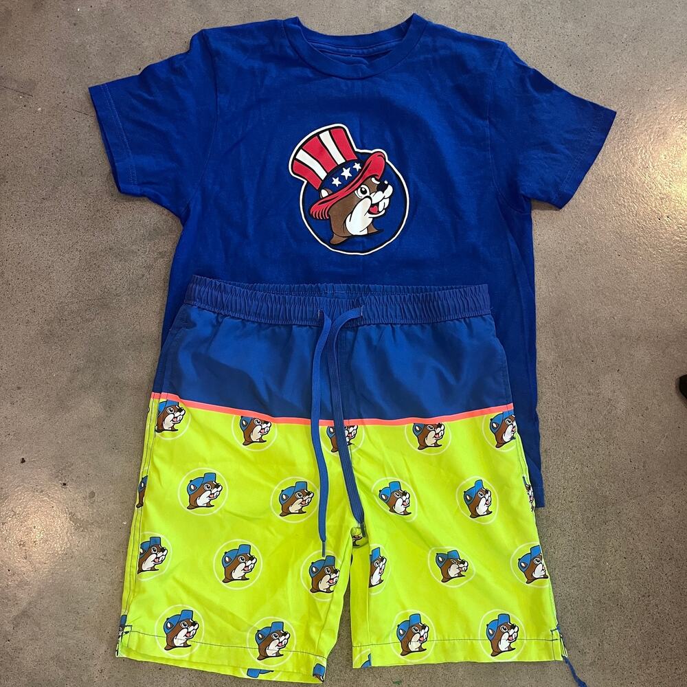 Bucees Blue Freedom Tshirt Neon yellow swim trunks bundle boys youth Medium